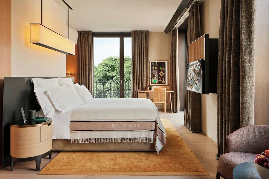 Bvlgari Hotel Milano — Guest room