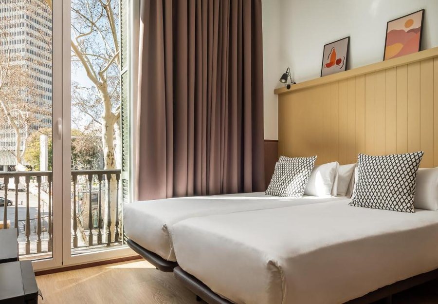 BYPILLOW Ramblas Barcelona Catalonia — Guest room
