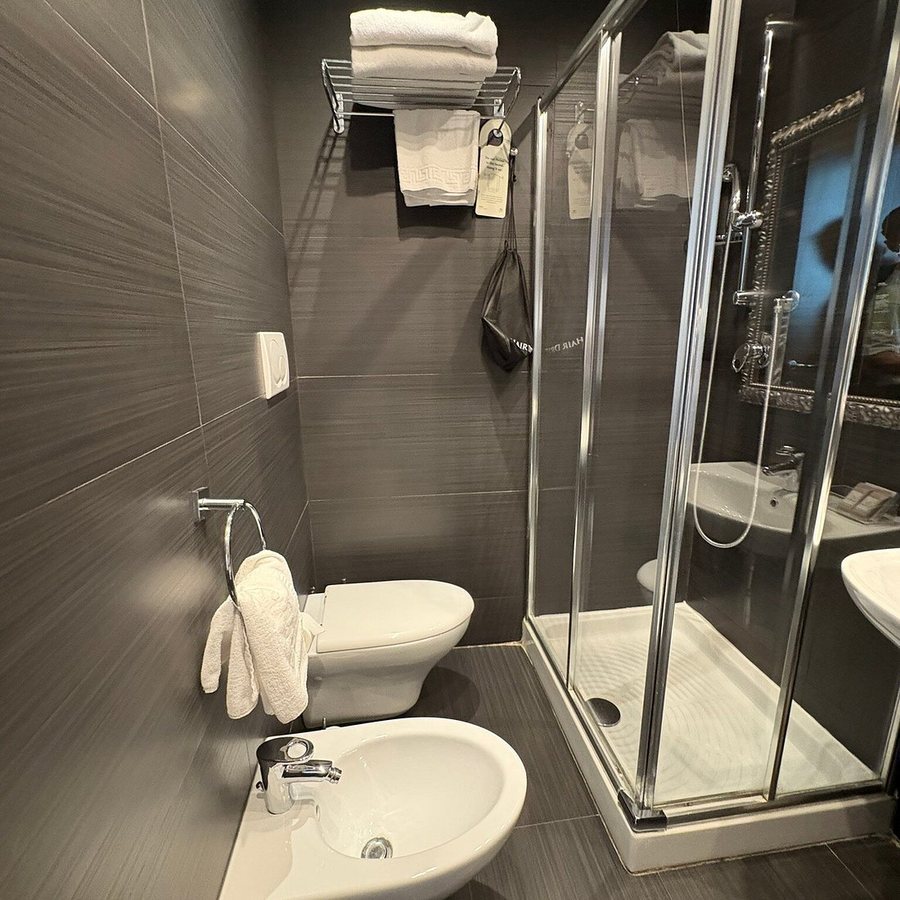 C Hotels Club — Bathroom