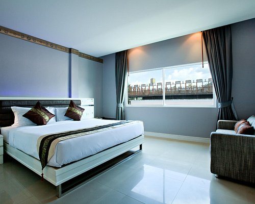 C N Resort And Spa — Guest room