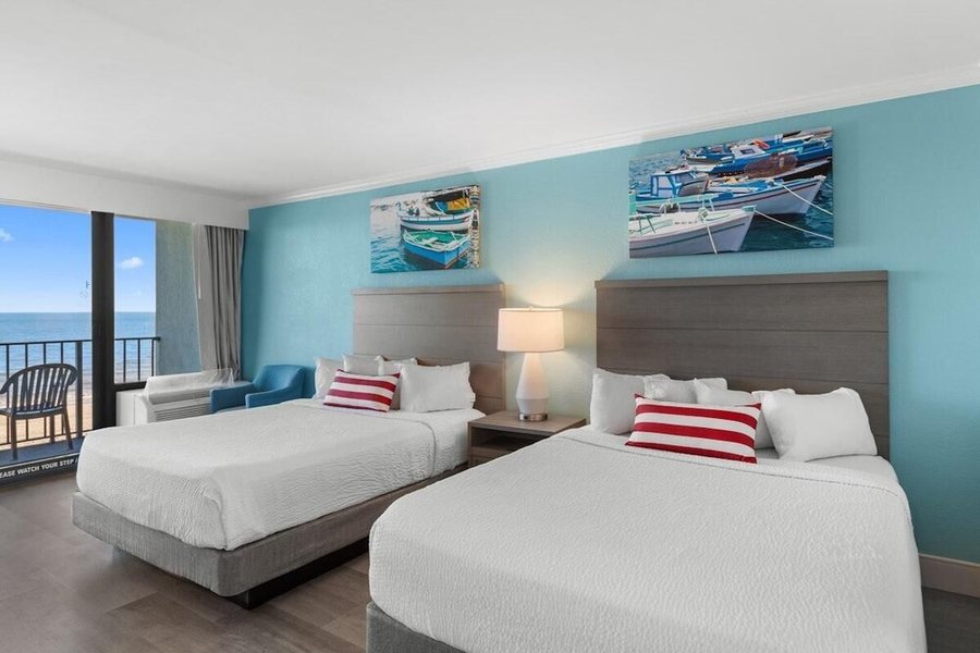 Cabana Shores Hotel — Guest room