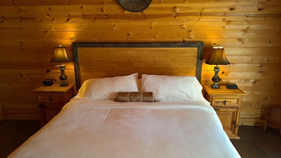 Cabins at Sugar Mountain — Guest room