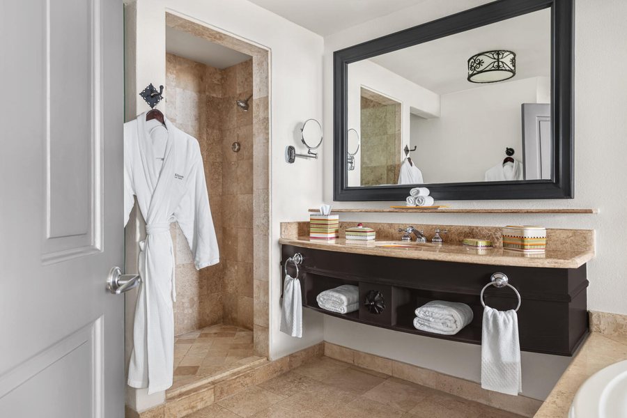 Cabo Gold Properties — Bathroom