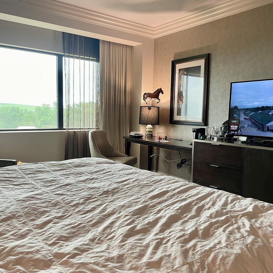 Caesars Southern Indiana — Guest room