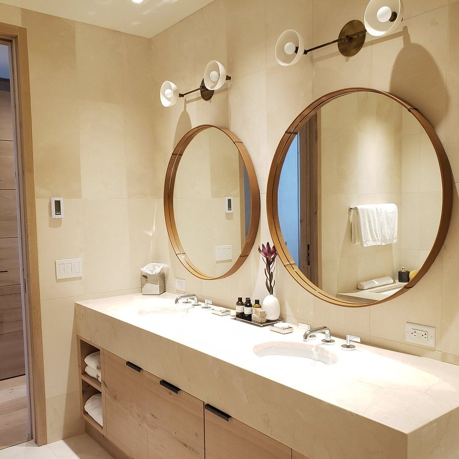 Caldera House — Bathroom