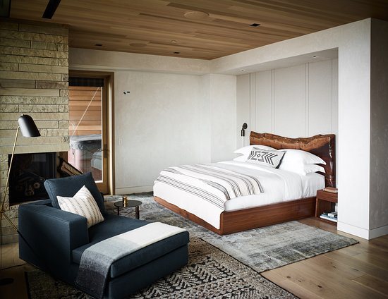 Caldera House — Guest room