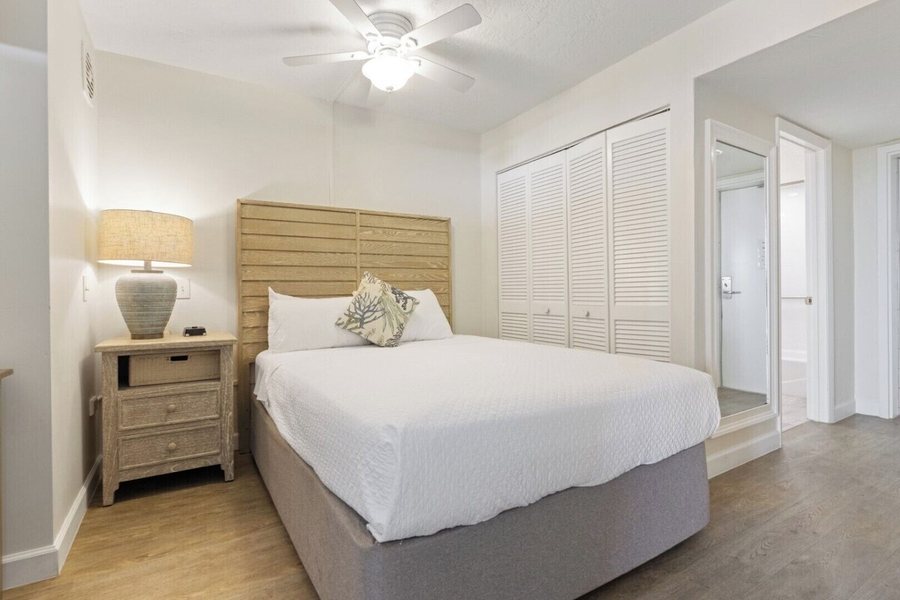 Caloosa Cove Resort Marina — Guest room