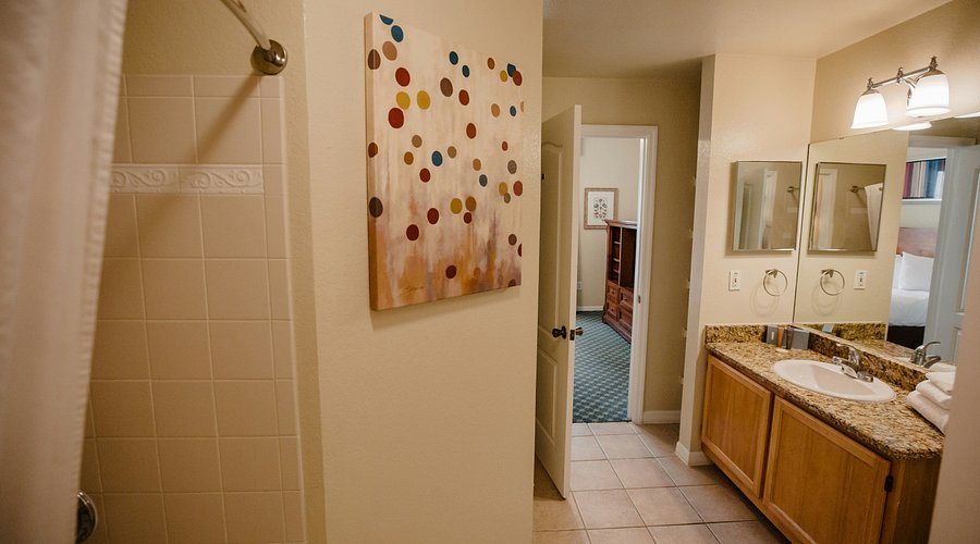 Calypso Cay Resort — Bathroom