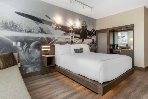 Cambria Hotel Arundel Mills BWI Airport — Guest room