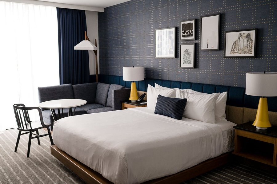 Cambria Hotel Boston Somerville — Guest room