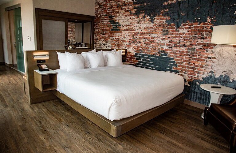Cambria Hotel Downtown Asheville Asheville North Carolina — Guest room