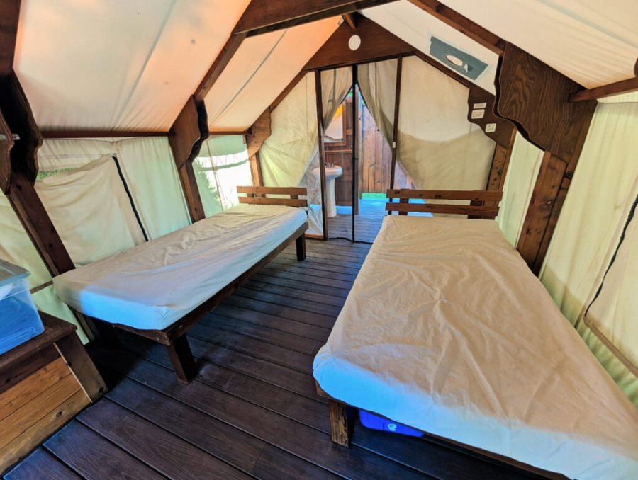 Camp Olowalu — Guest room