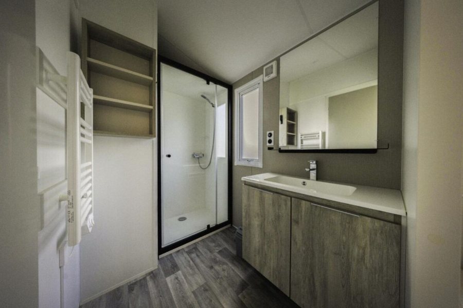 Camping Des Chevrets — Bathroom
