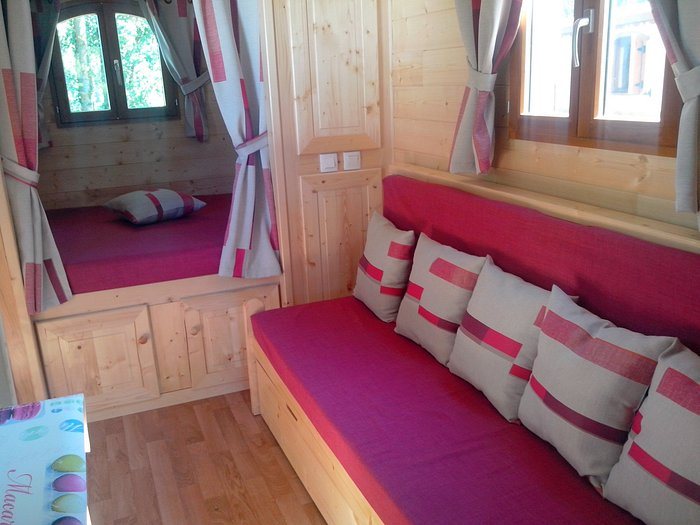 Camping du Pasquier — Guest room
