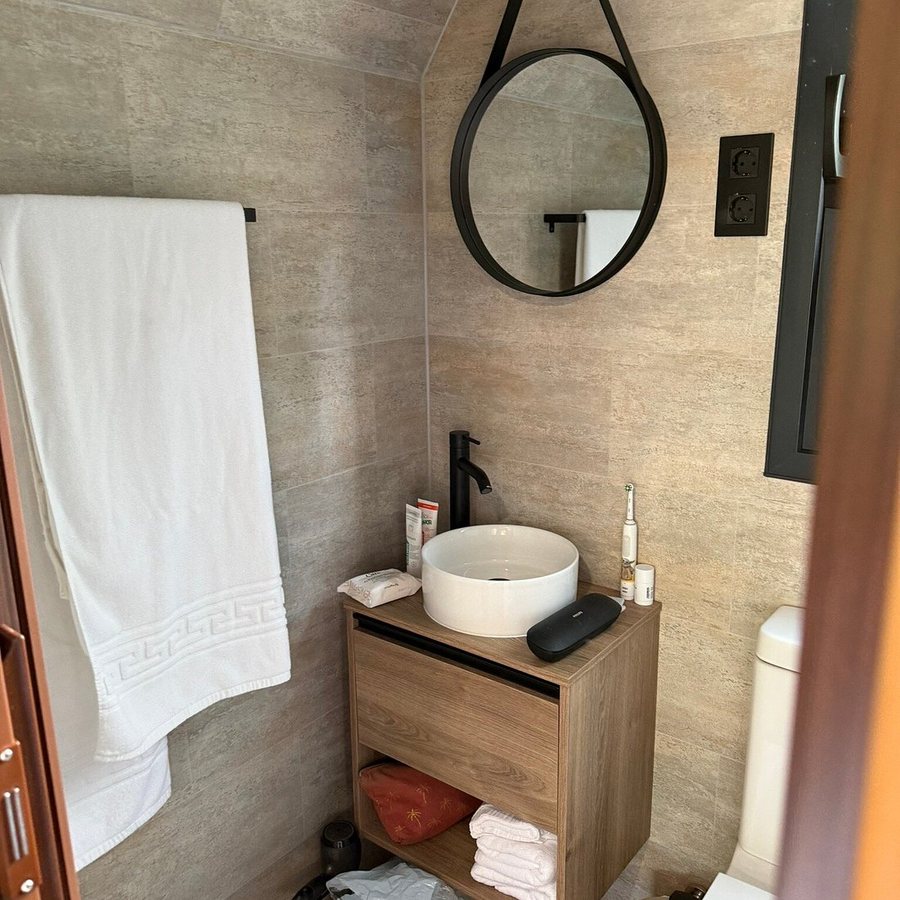 Camping Pena Montanesa — Bathroom