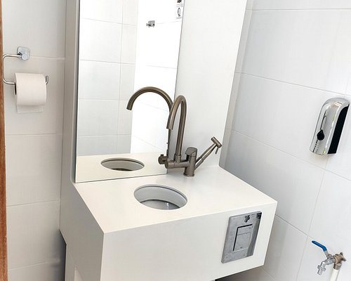 Camping Picos de Europa — Bathroom
