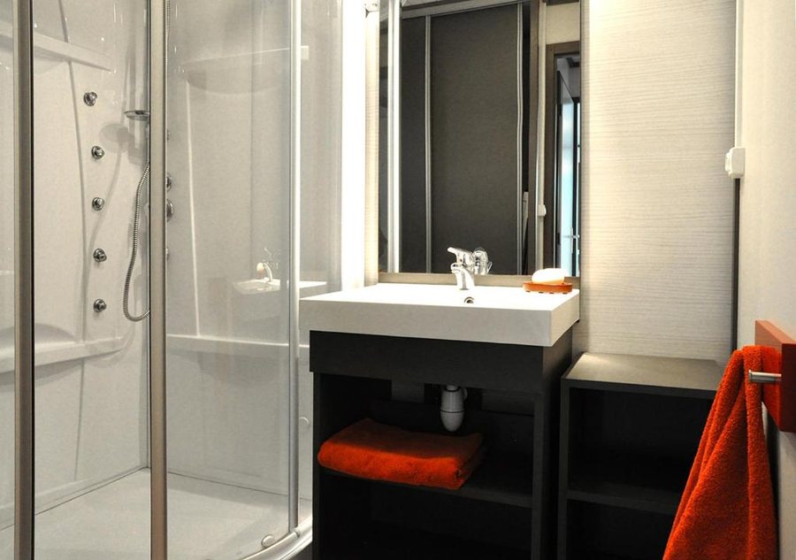 Camping San Damiano — Bathroom