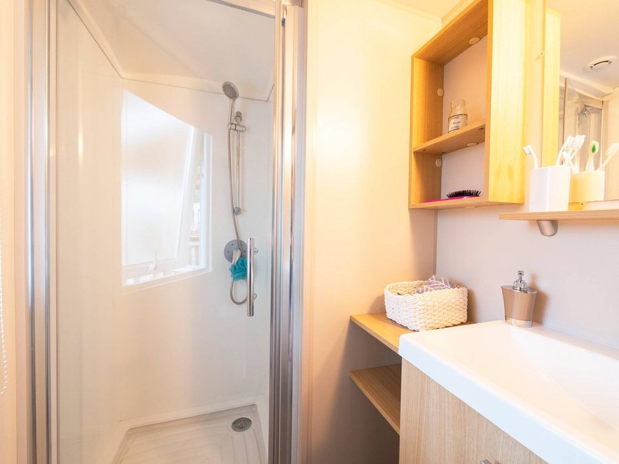 Camping Yellloh Village Medoc Ocean — Bathroom