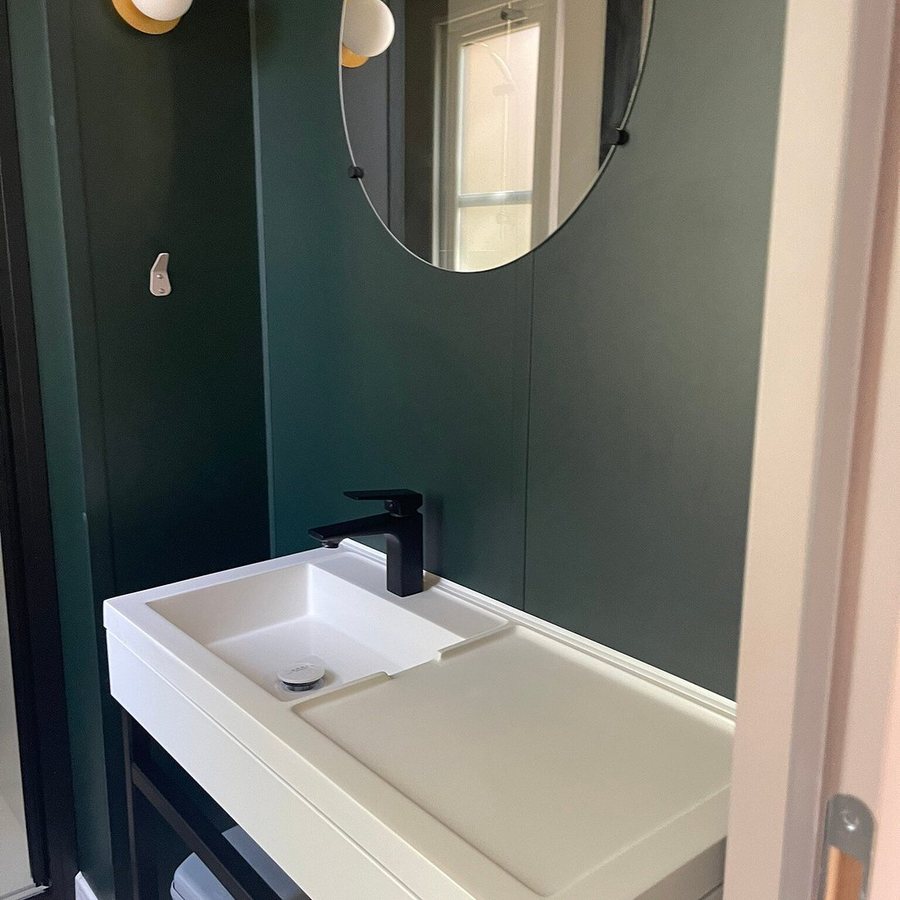 Camping Yelloh Village Domaine Mane Guernehue — Bathroom