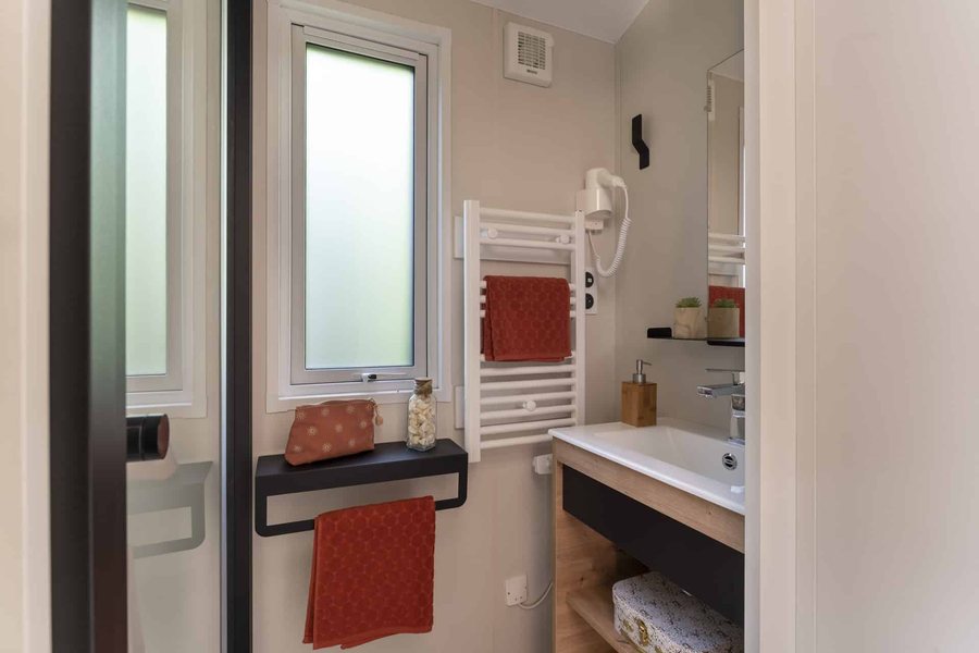 Campsite Kervilor — Bathroom