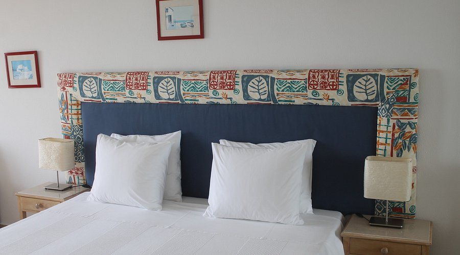 Canavial I II Apartments — Guest room