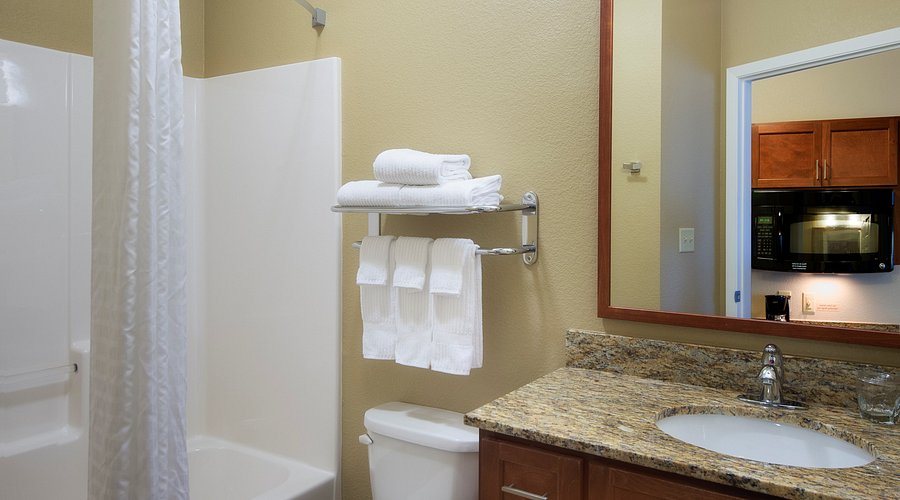 Candlewood Suites Amarillo Western Crossing by IHG — Bathroom