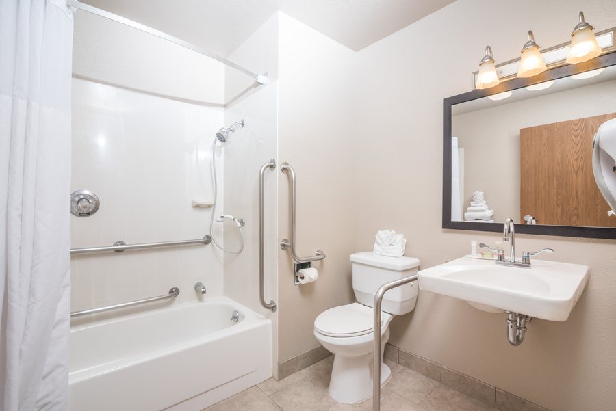 Candlewood Suites Boise Towne Square by IHG Boise Idaho — Bathroom