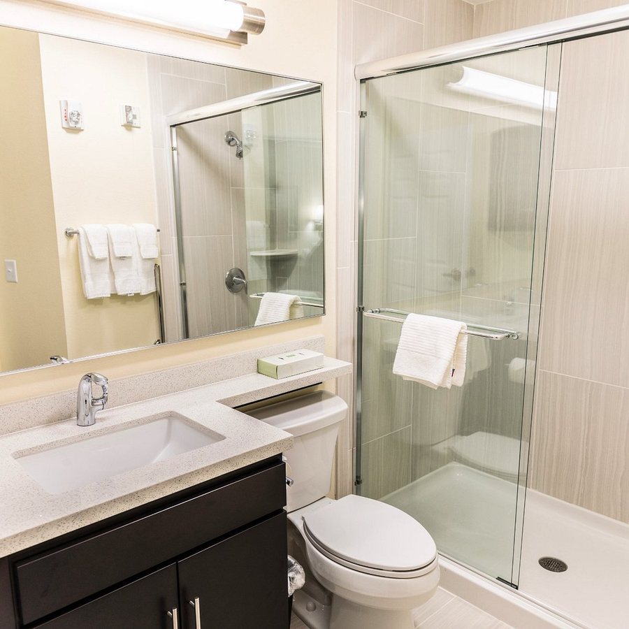 Candlewood Suites Casper by IHG — Bathroom