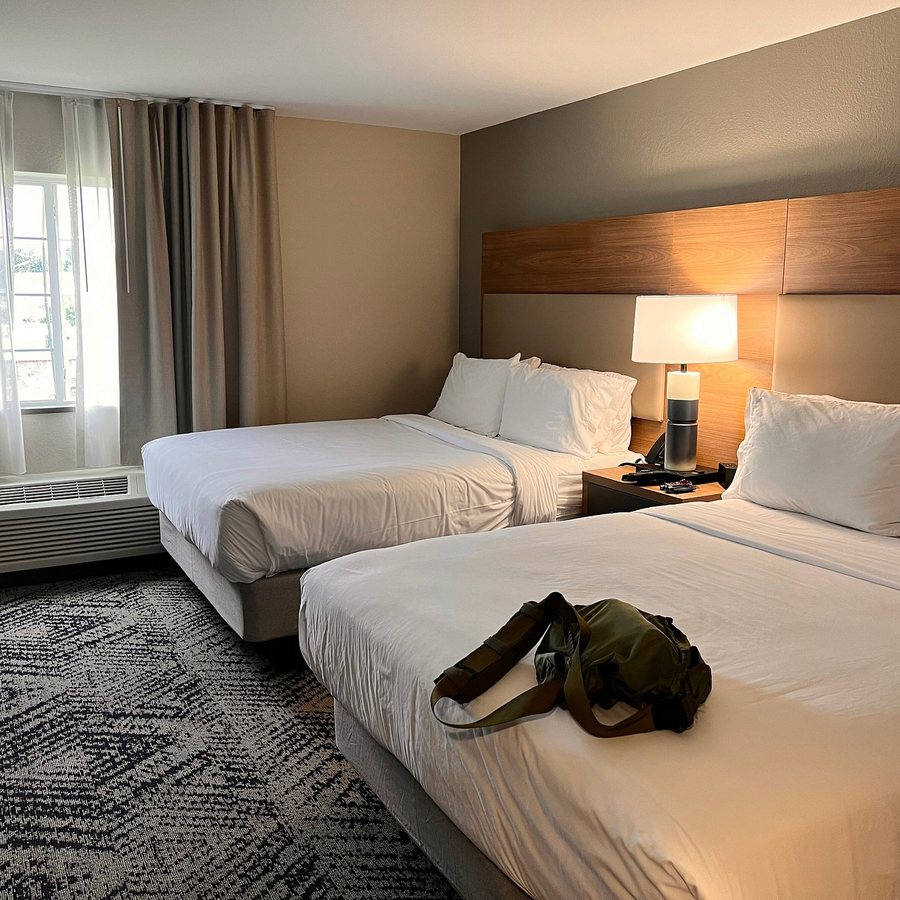 Candlewood Suites Eastchase Park By IHG — Guest room