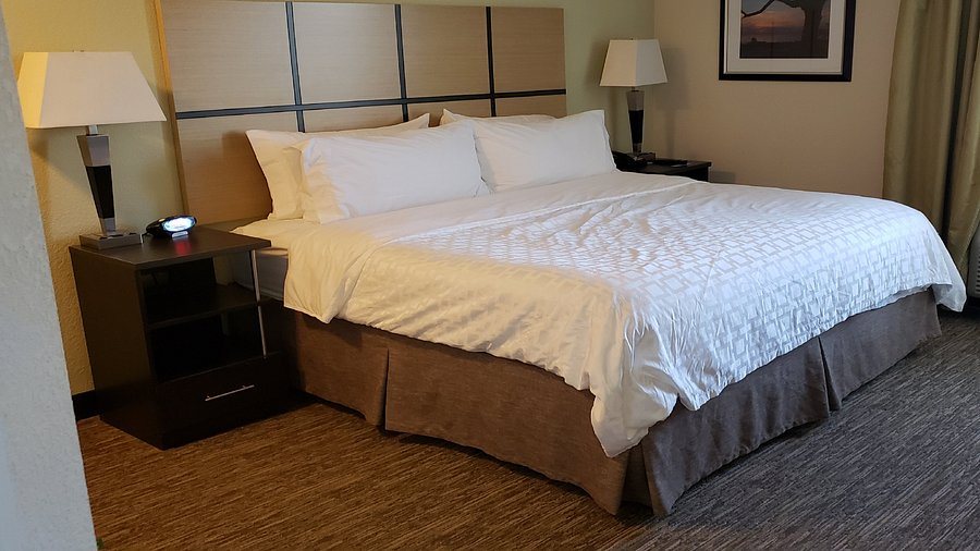 Candlewood Suites Flowood By IHG — Guest room