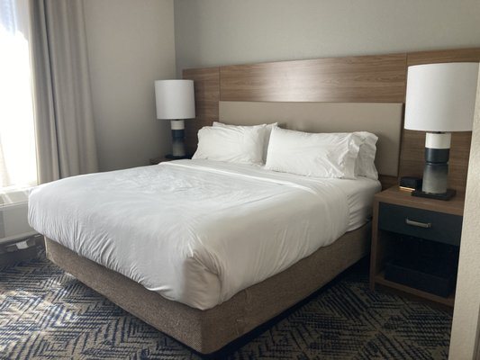 Candlewood Suites Las Vegas E Tropicana by IHG — Guest room