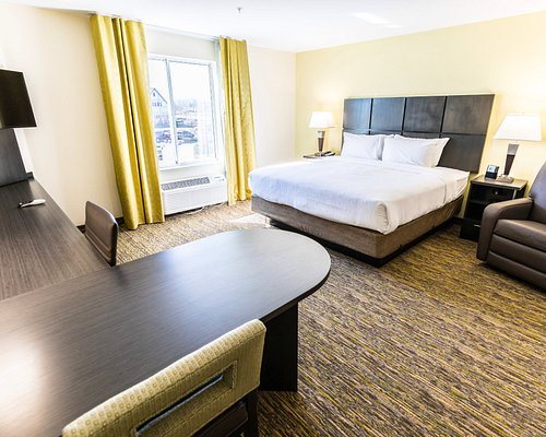 Candlewood Suites Longmont Boulder Area by IHG Longmont Colorado — Guest room