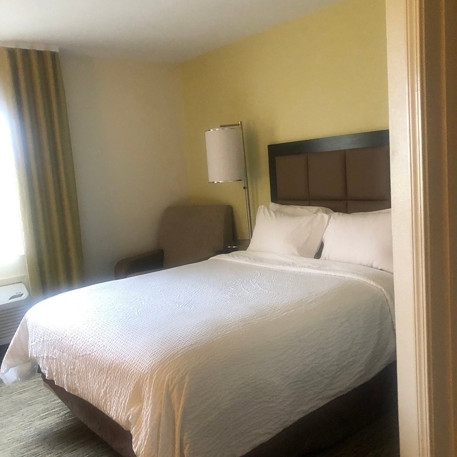 Candlewood Suites Louisville Airport by IHG — Guest room