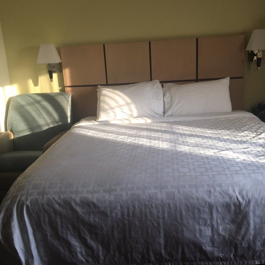 Candlewood Suites Paducah By IHG — Guest room