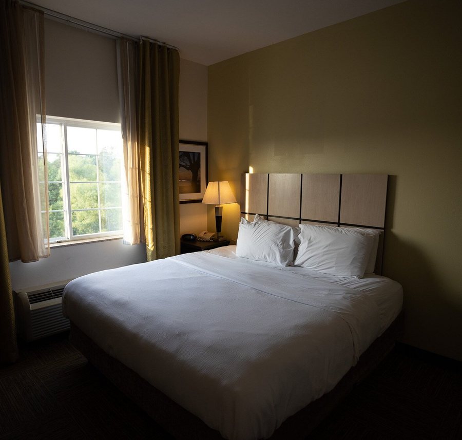 Candlewood Suites Pearl By IHG — Guest room