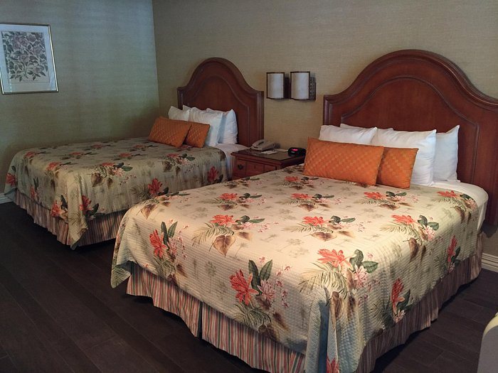 Candy Cane Inn — Guest room