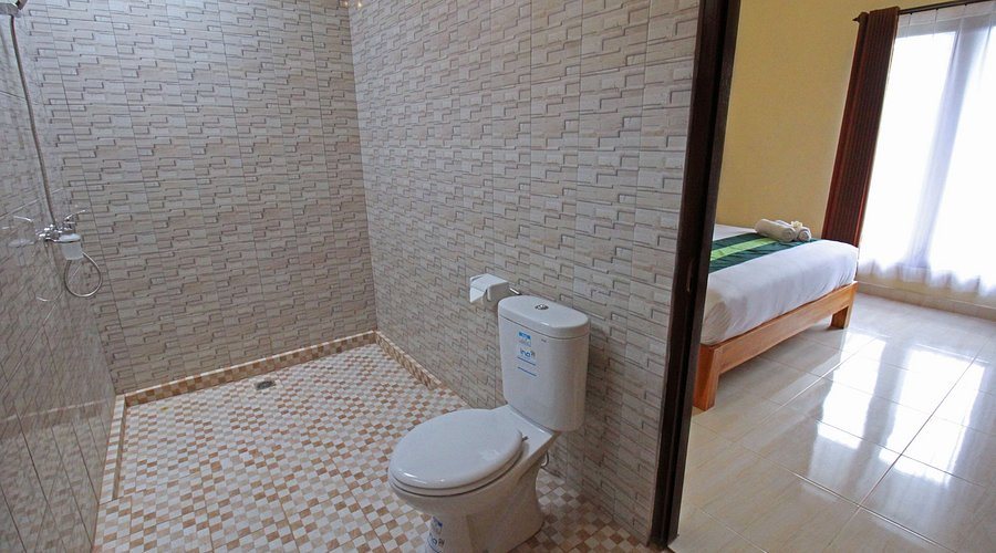Canggu Bagus Suites — Bathroom
