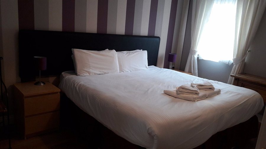 Canon Court ApartHotel — Guest room
