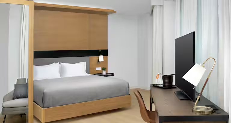 Canopy by Hilton Ithaca Downtown — Guest room