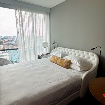 Canopy by Hilton San Francisco SoMa — Guest room