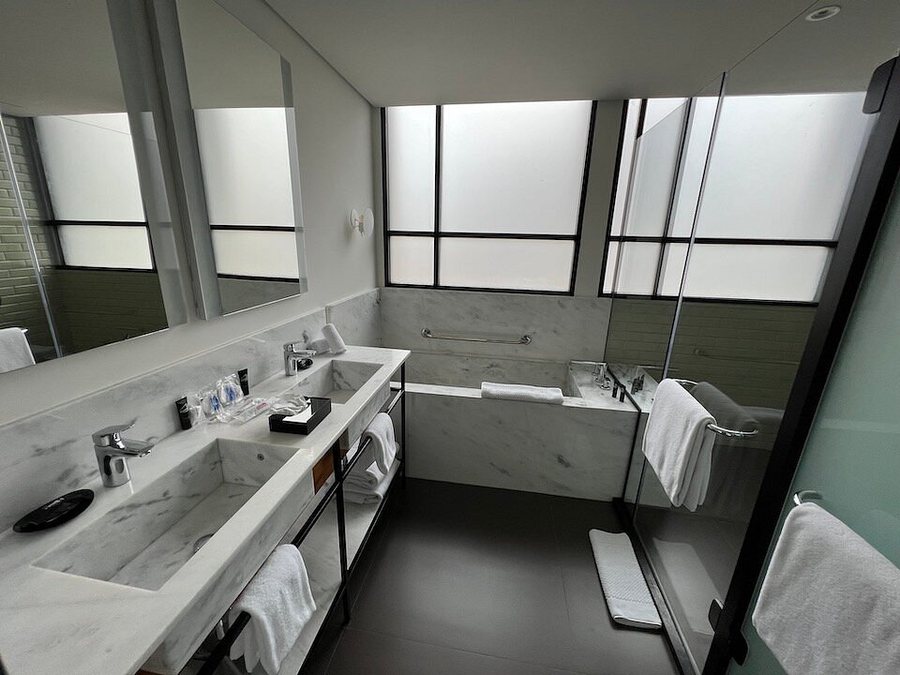 Canopy by Hilton Sao Paulo Jardins — Bathroom