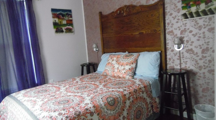 Cantuta Inn B B — Guest room