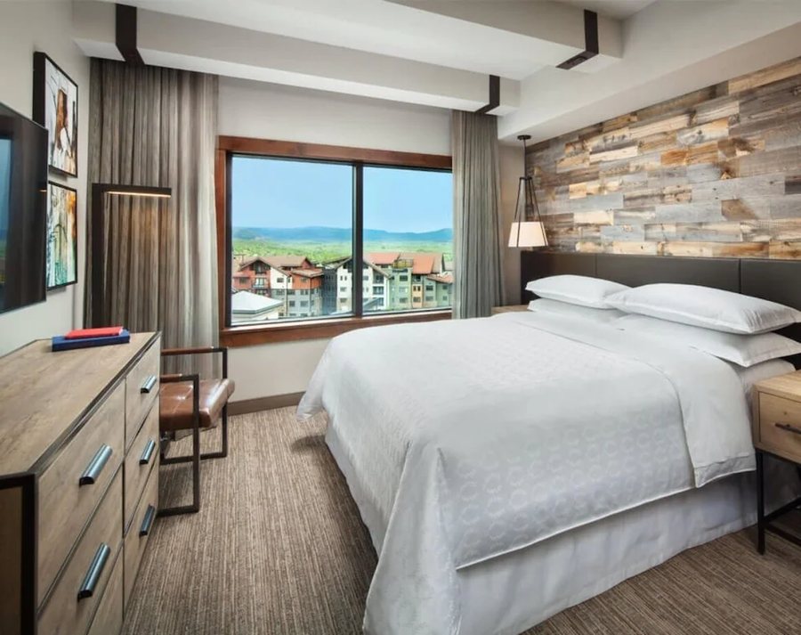 Canyon Creek Condominiums — Guest room