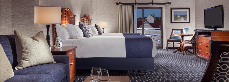 Cape Cod Harbor House Inn — Guest room