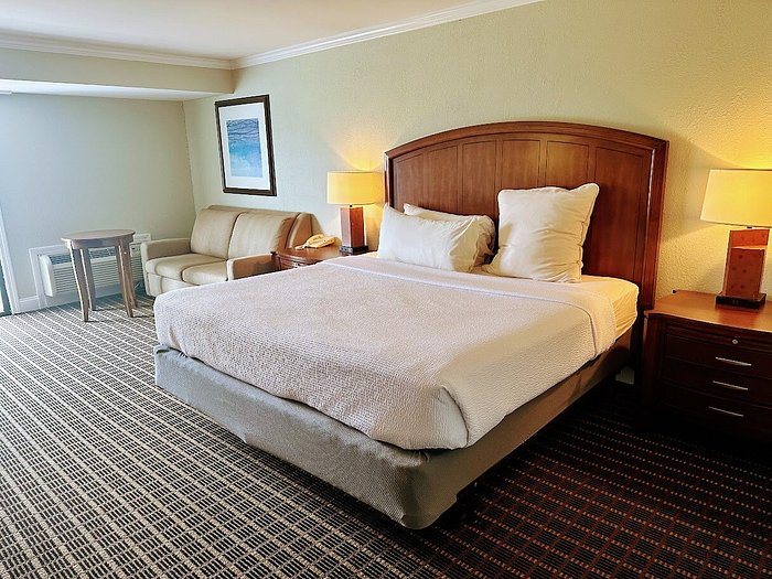 Cape Cod Irish Village — Guest room