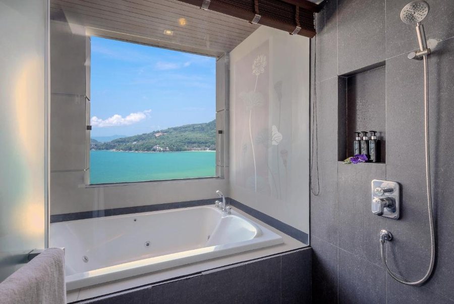 Cape Sienna Gourmet Hotel Villas — Bathroom