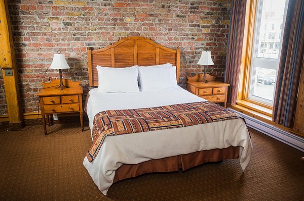 Capital Hotel — Guest room