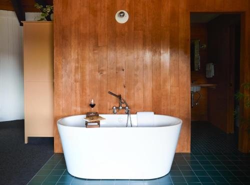 Captain Whidbey Inn — Bathroom