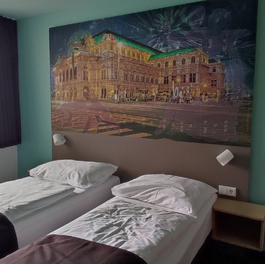 Caratart Hotel Bombolo Wien — Guest room