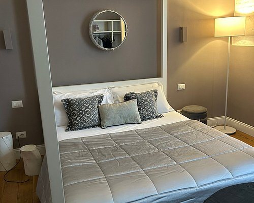 Cardilli Luxury Rooms — Guest room